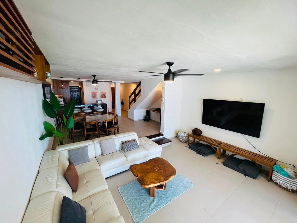 VENTA DE CASA FRENTE AL MAR CON MUELLE CANCUN, foto 1 de 17