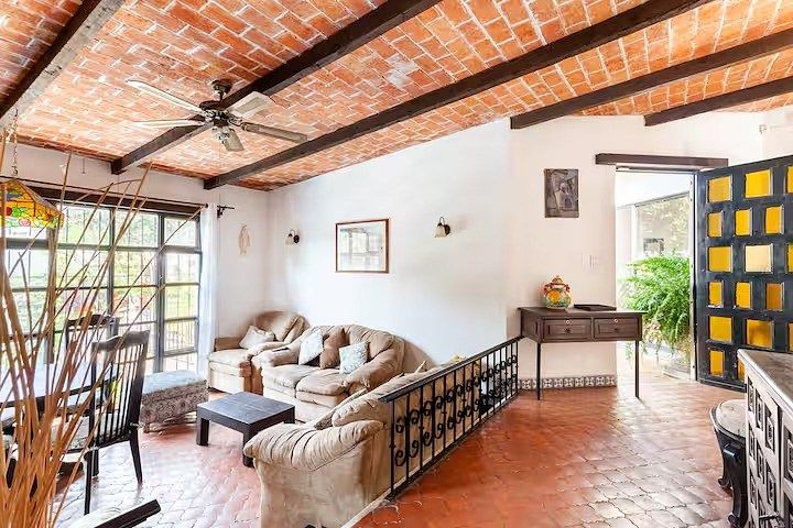 House in San Miguel Acapantzingo, Cuernavaca, photo 6 of 21
