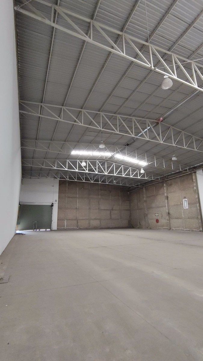 Industrial Warehouse in San José del Castillo, El Salto, photo 16 of 49