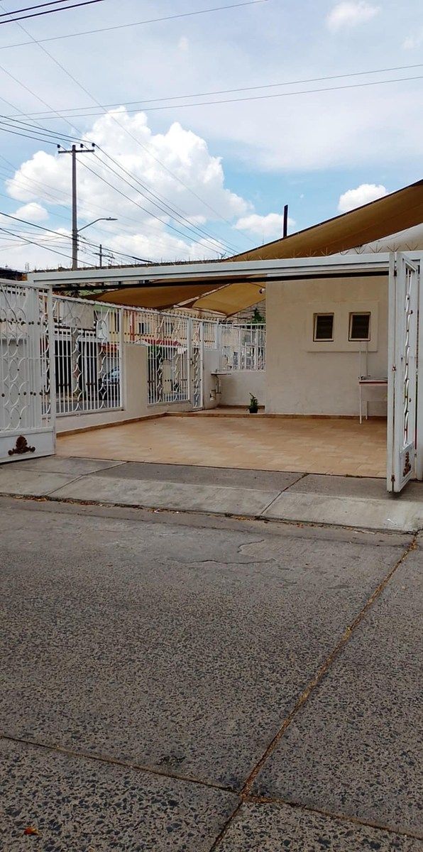 Casa en Lomas de La Victoria, Tlaquepaque, foto 4 de 11