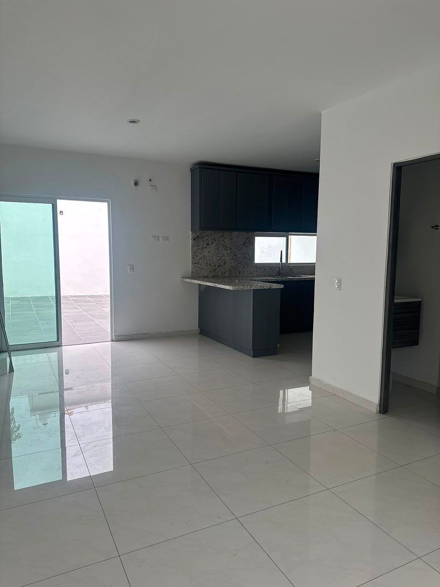 House in Pontevedra, Tlajomulco de Zúñiga, photo 13 of 29