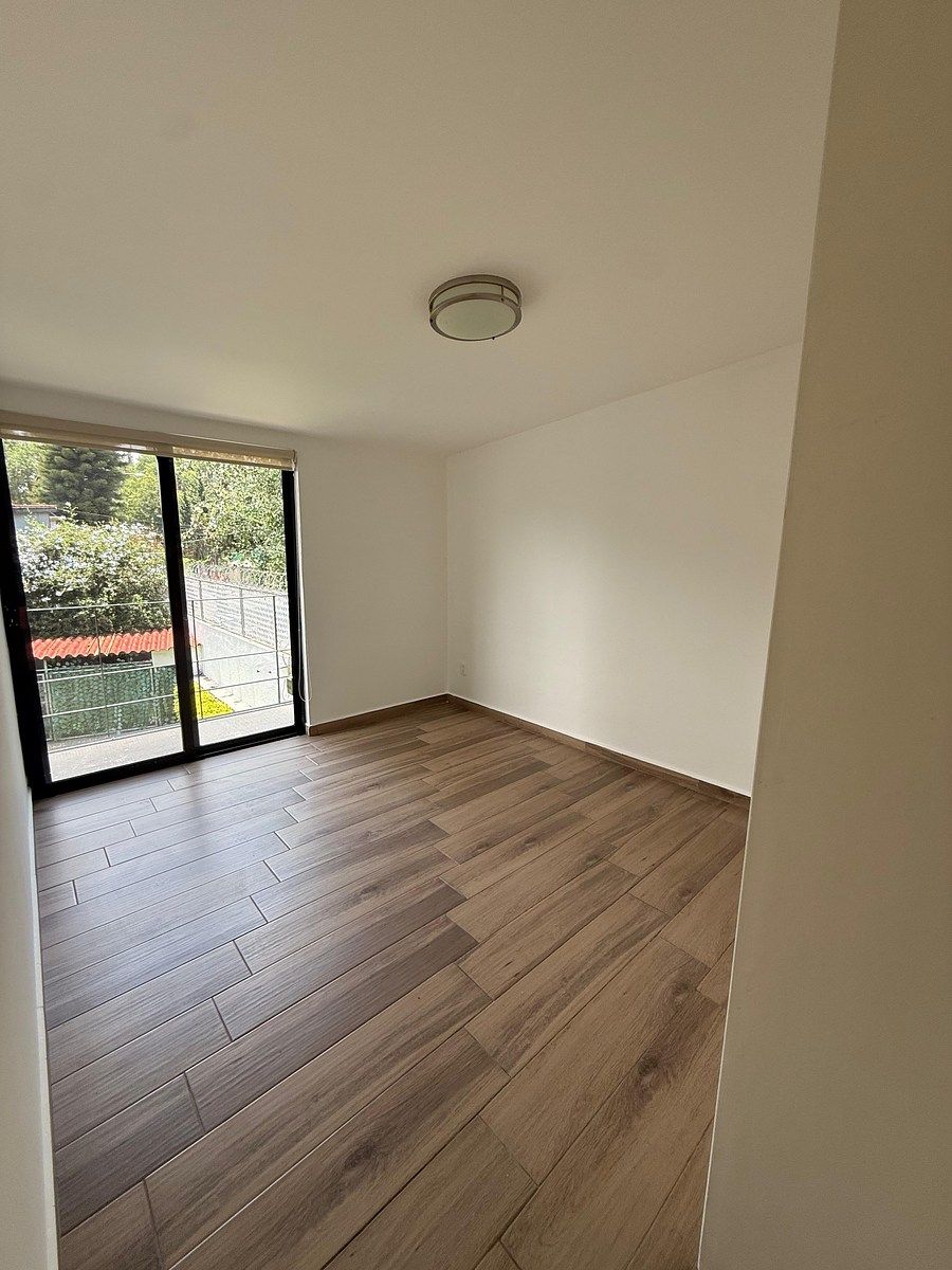 House in Jardines de San Mateo, Naucalpan de Juárez, photo 10 of 19