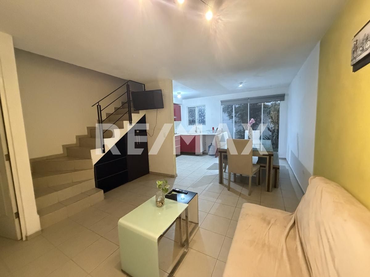CASA EM CONDOMÍNIO PARA ALUGAR, foto 1 de 13
