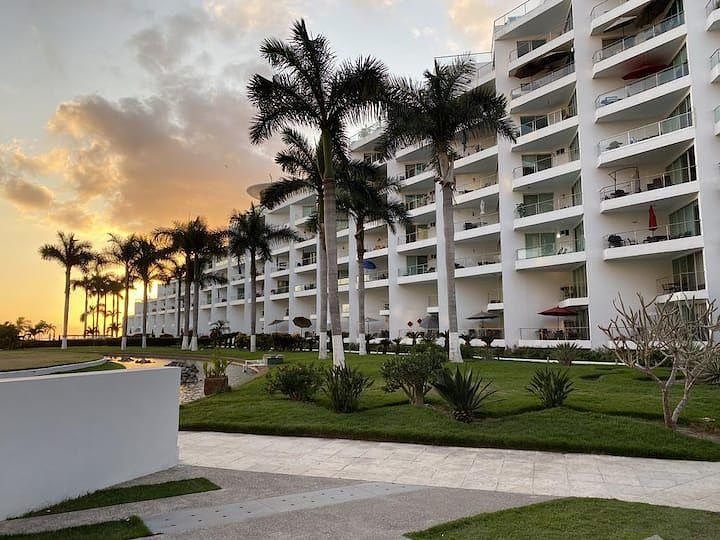 Selling furnished apartment in Aria Ocean, photo 1 of 17