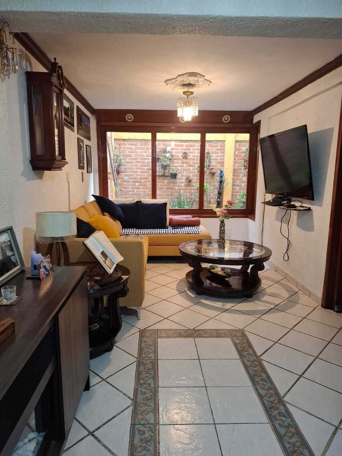 Casa em Villas de Guadalupe Xalostoc, Ecatepec de Morelos, foto 2 de 18