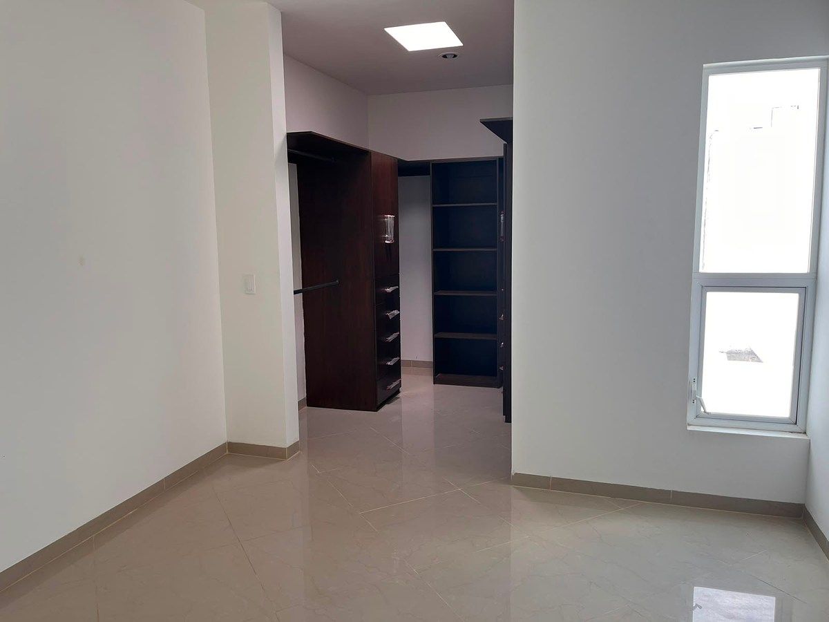 Casa em El Mayorazgo Residencial, León, foto 8 de 12