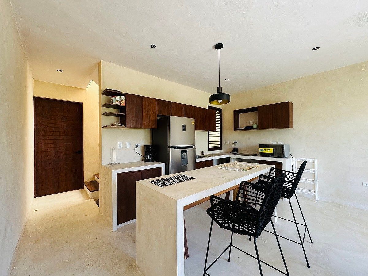 EN VENTA 2 CASAS EN PLAYA TELCHAC A UNOS METROS DEL MAR Y CON TERRENO EXCEDENTE - foto 3