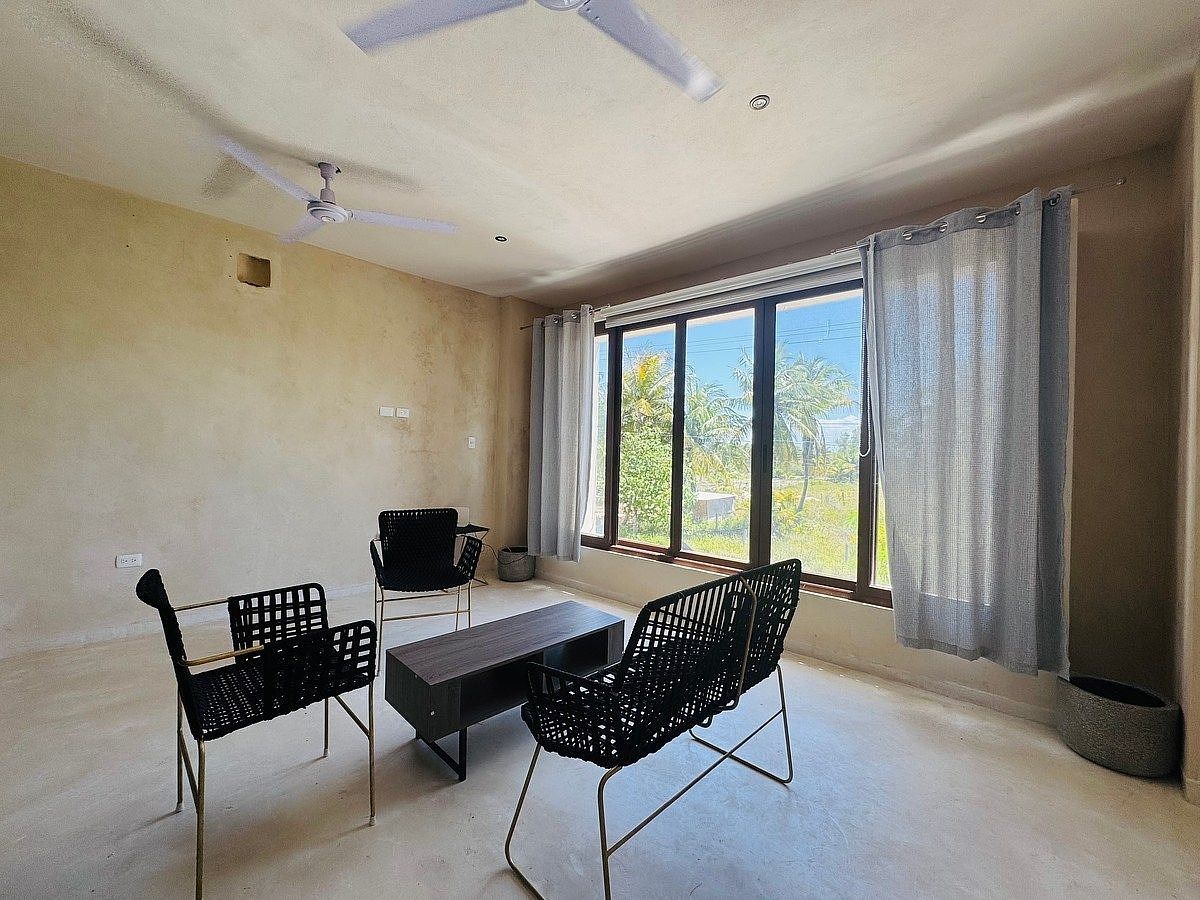 EN VENTA 2 CASAS EN PLAYA TELCHAC A UNOS METROS DEL MAR Y CON TERRENO EXCEDENTE - foto 4