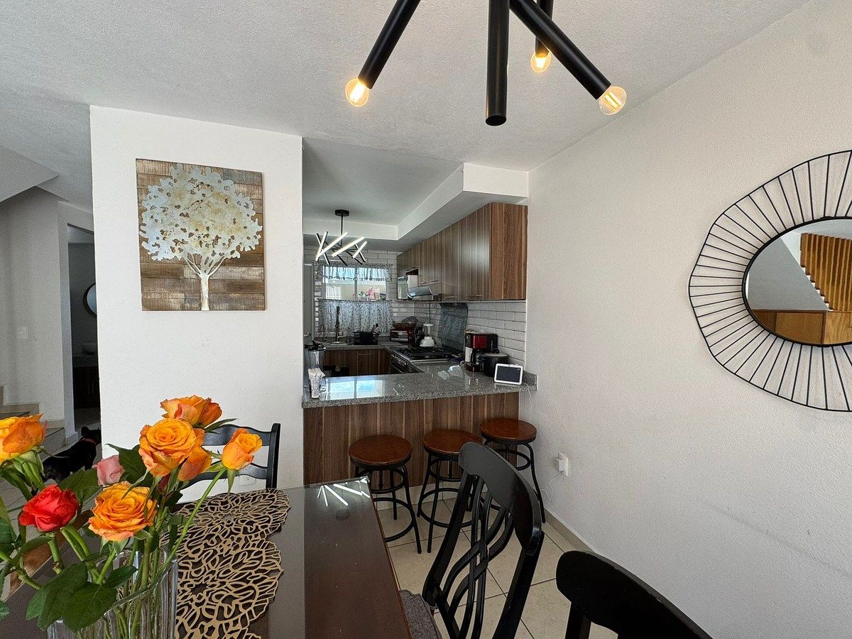 House for sale in a condominium with 3 bedrooms, pool, and private patio - foto 3