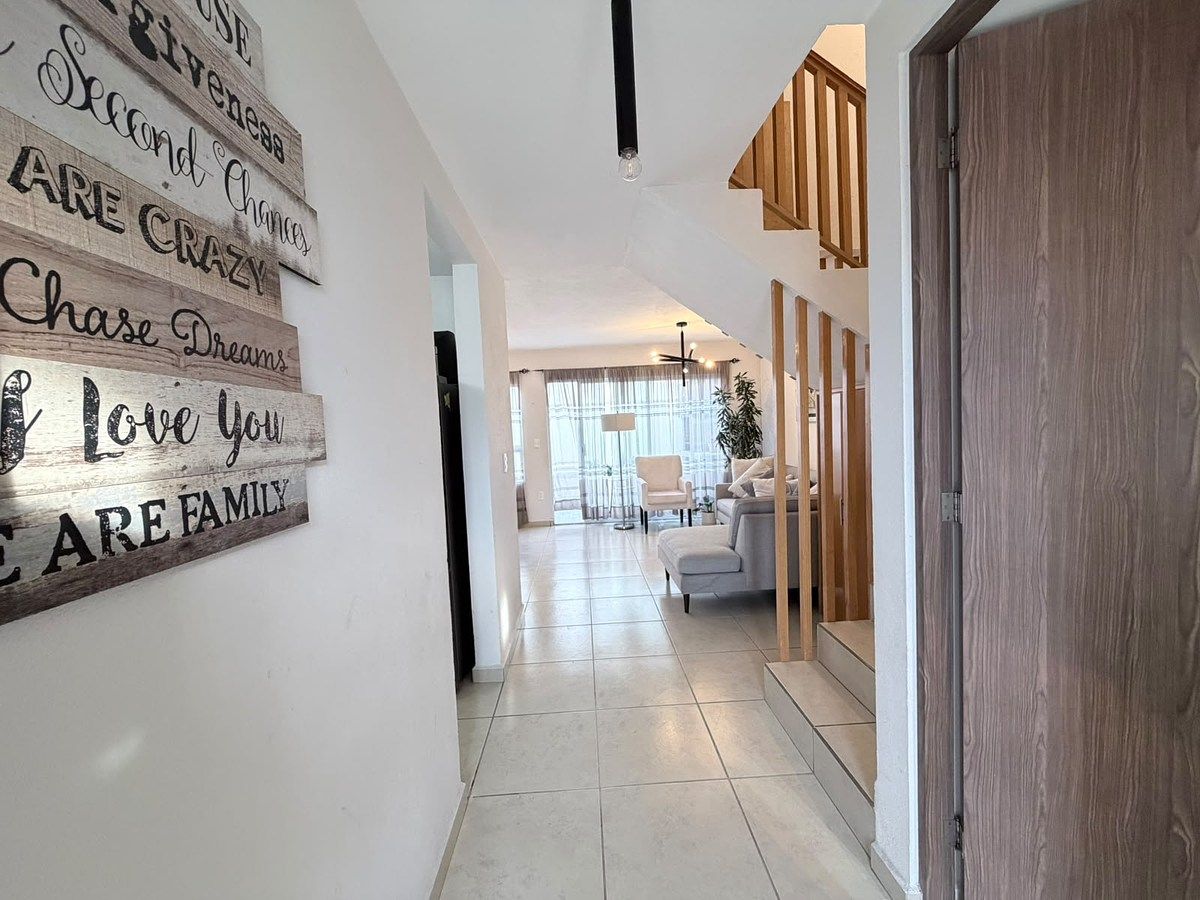 House for sale in a condominium with 3 bedrooms, pool, and private patio - foto 2
