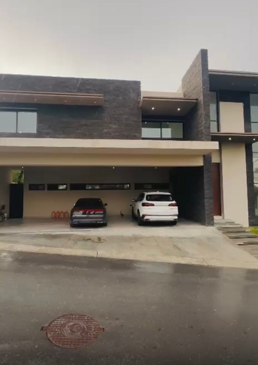 House in Sierra Alta 9o Sector, Monterrey, photo 2 of 27
