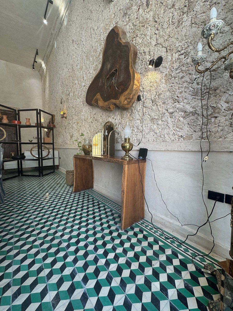 EN VENTA CASA REMODELADA EN EL CENTRO DE MERIDA - foto 4