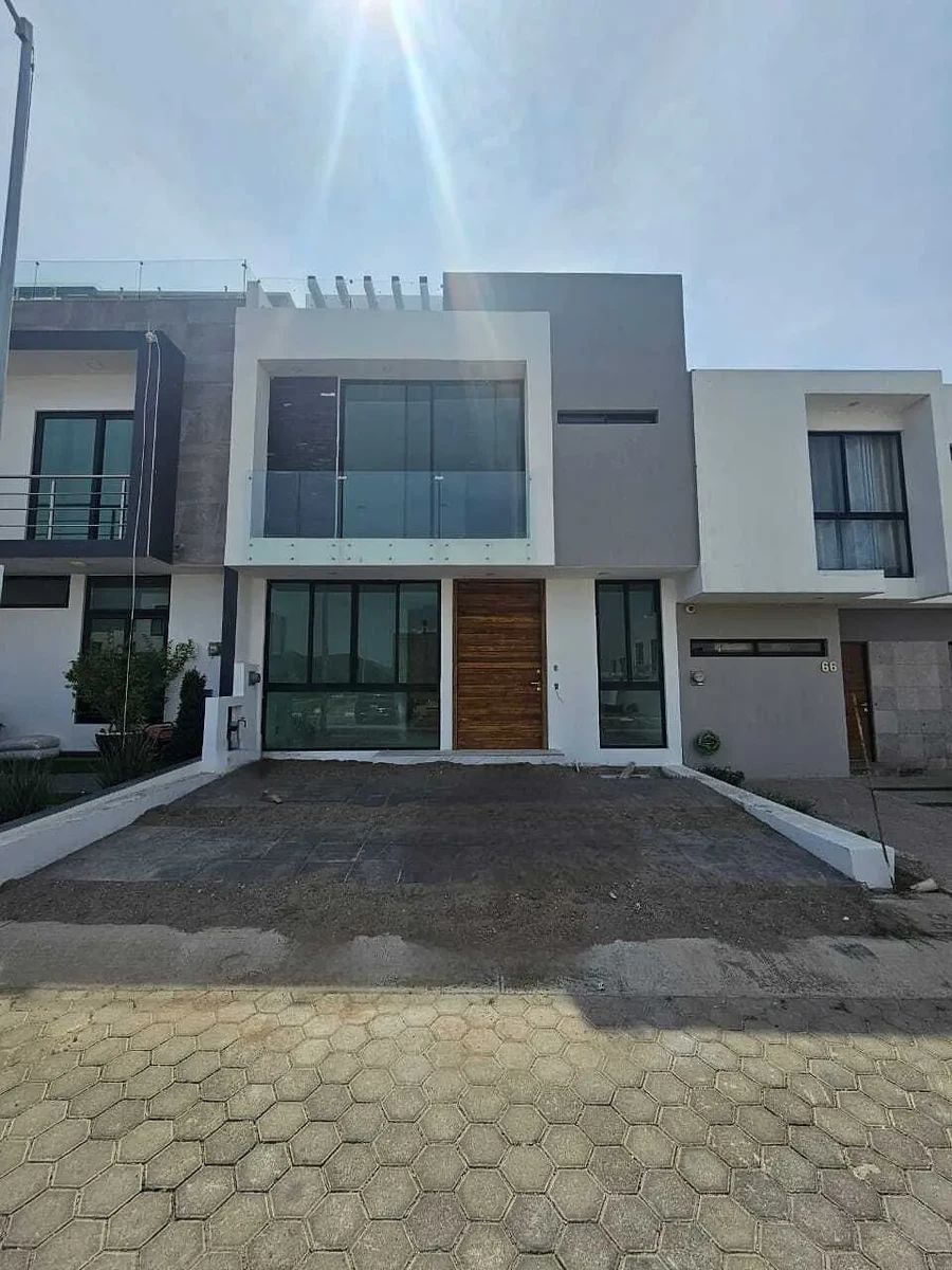 VENTA DE CASA EN CASA FUERTE COTO BALUARTE, foto 1 de 30