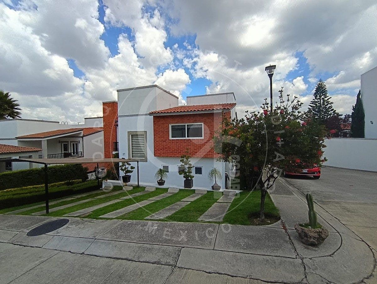 Sale house in Real Esmeralda, Esmeralda Zone - foto 2