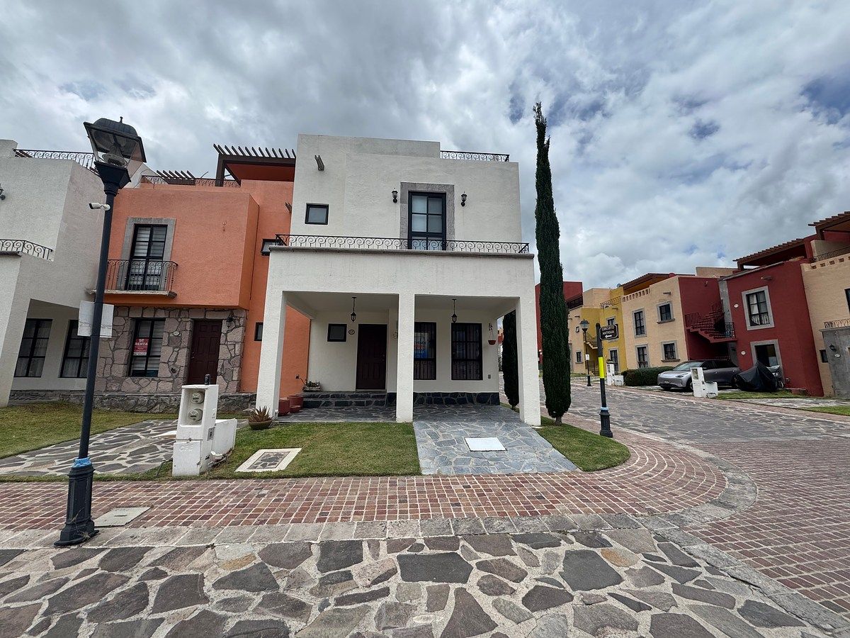 House in Gated Community in Zirándaro, San Miguel de Allende, photo 2 of 49