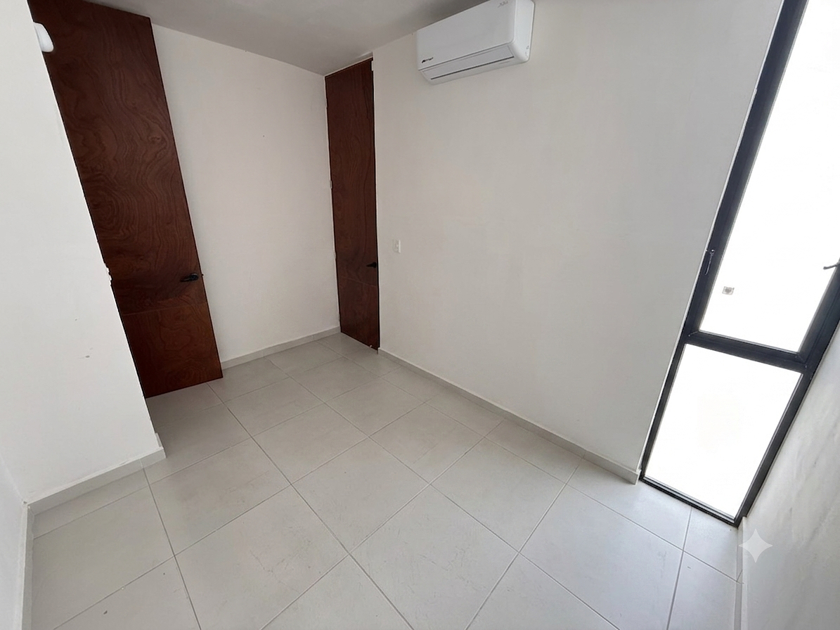 House in Montevideo, Mérida, photo 12 of 24