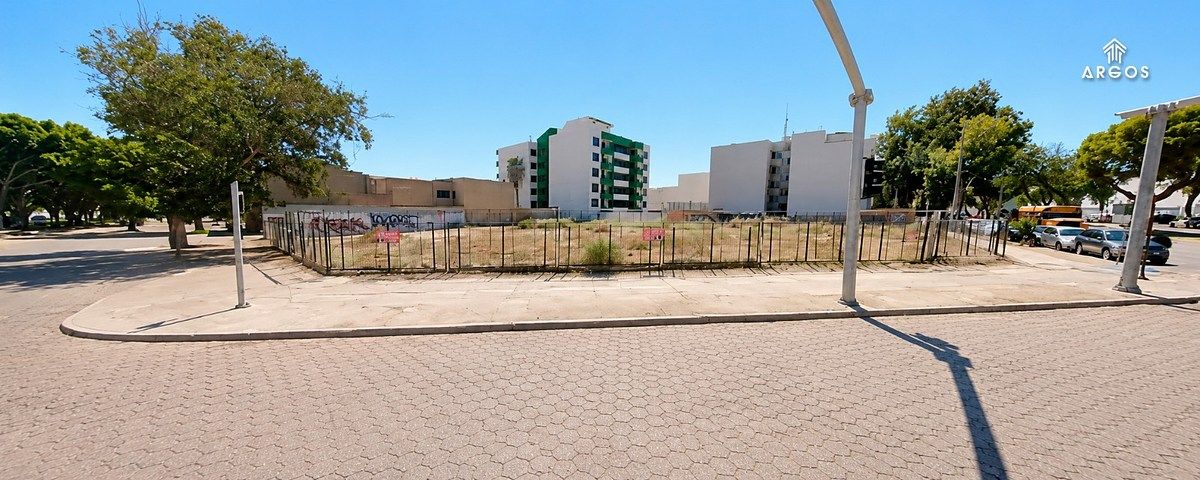Terreno Comercial e Habitacional de 1.647 m² na Zona Rio, Tijuana, foto 1 de 4