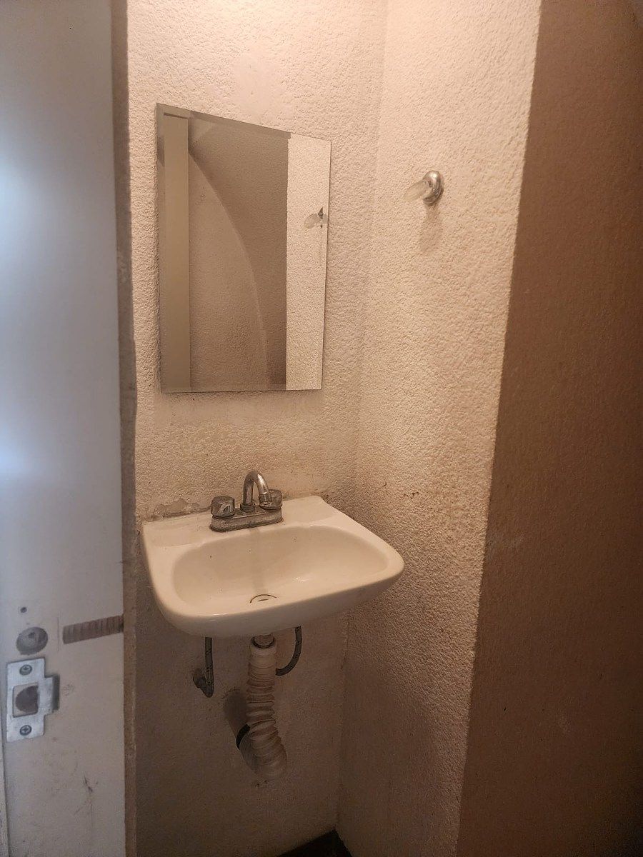 MEDIO BAÑO, foto 3 de 11