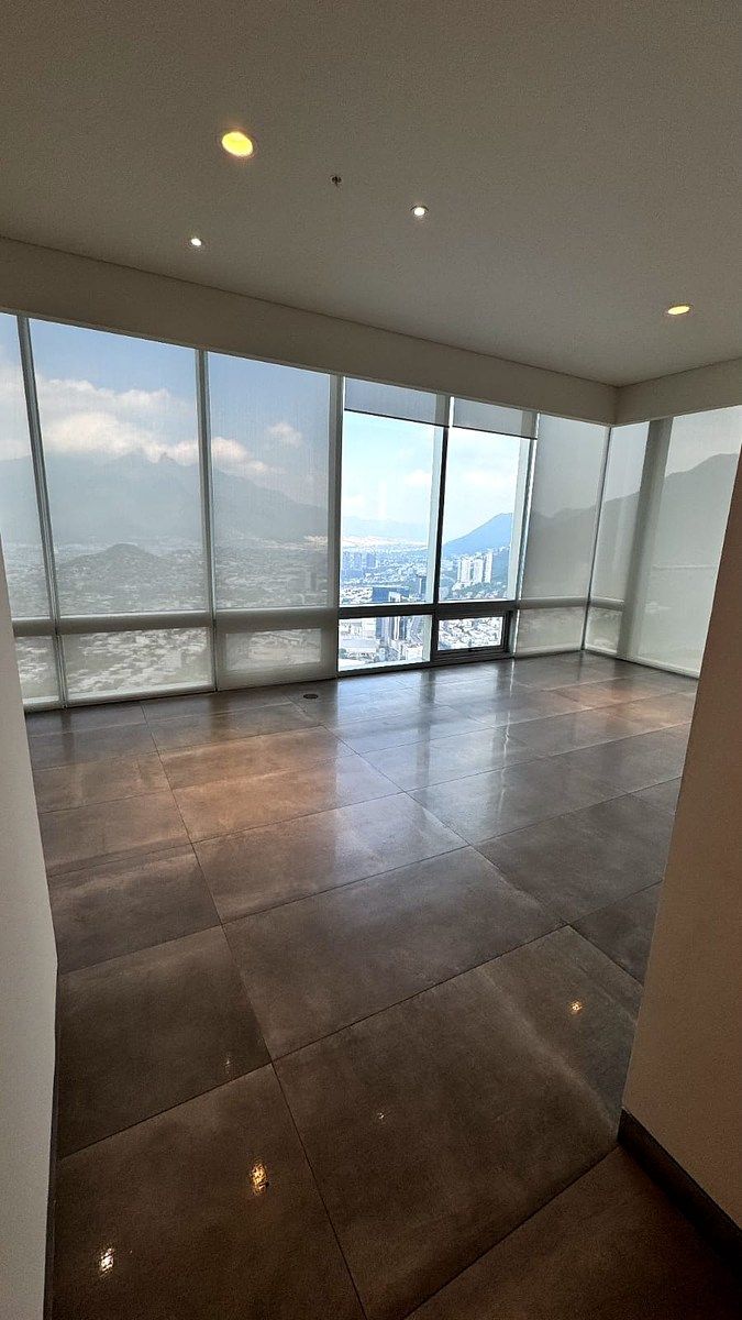 Apartment for Rent Tower Koi, photo 1 of 4