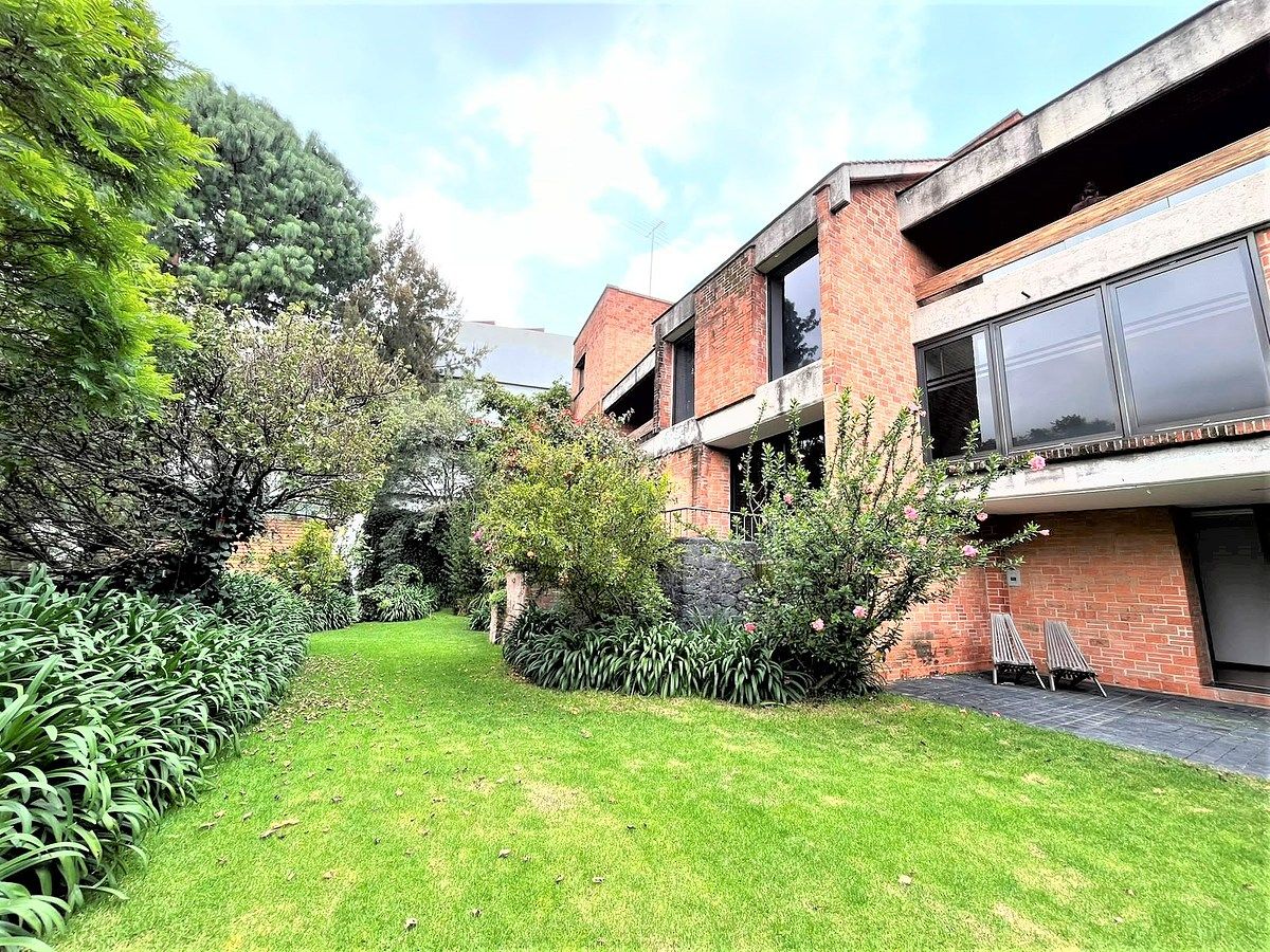 Casa en Renta en Bosques de las Lomas  (m2c457), foto 1 de 43