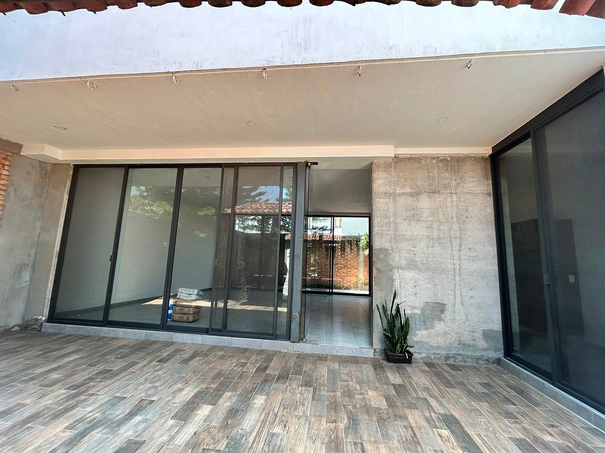 Casa em Sendero las Moras, Tlajomulco de Zúñiga, foto 3 de 26