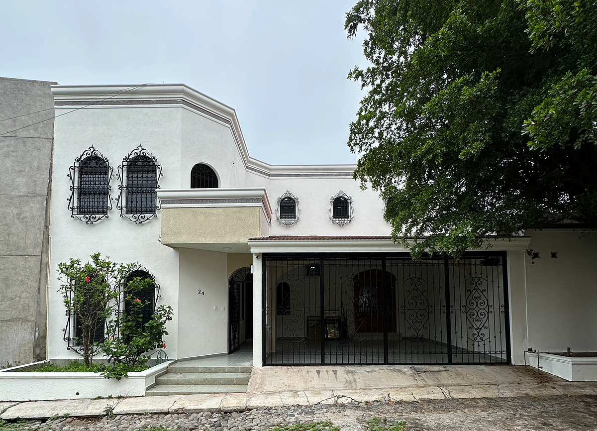 CASA en RENTA en COTO PRIVADO, foto 1 de 10