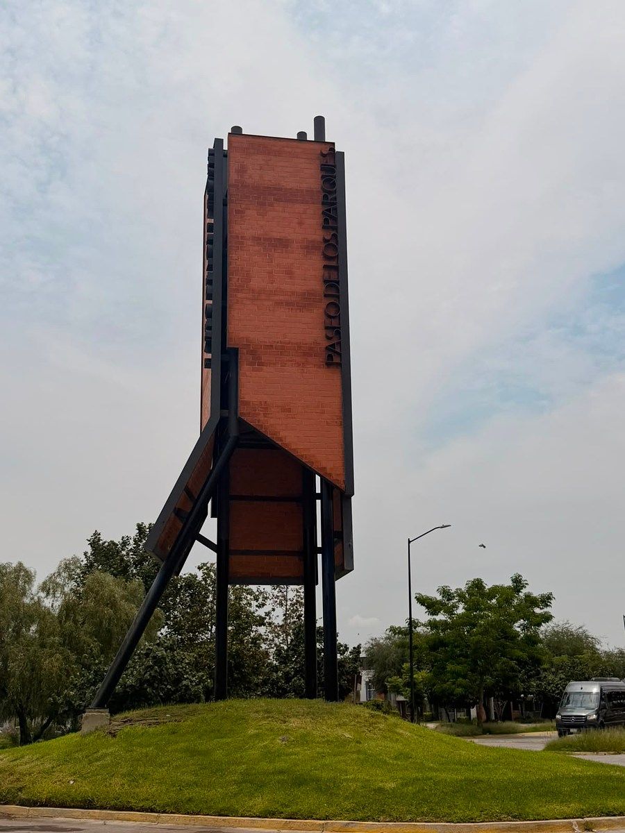 Casa em condomínio fechado em Parques Santa Cruz Del Valle, Tlaquepaque, foto 2 de 12