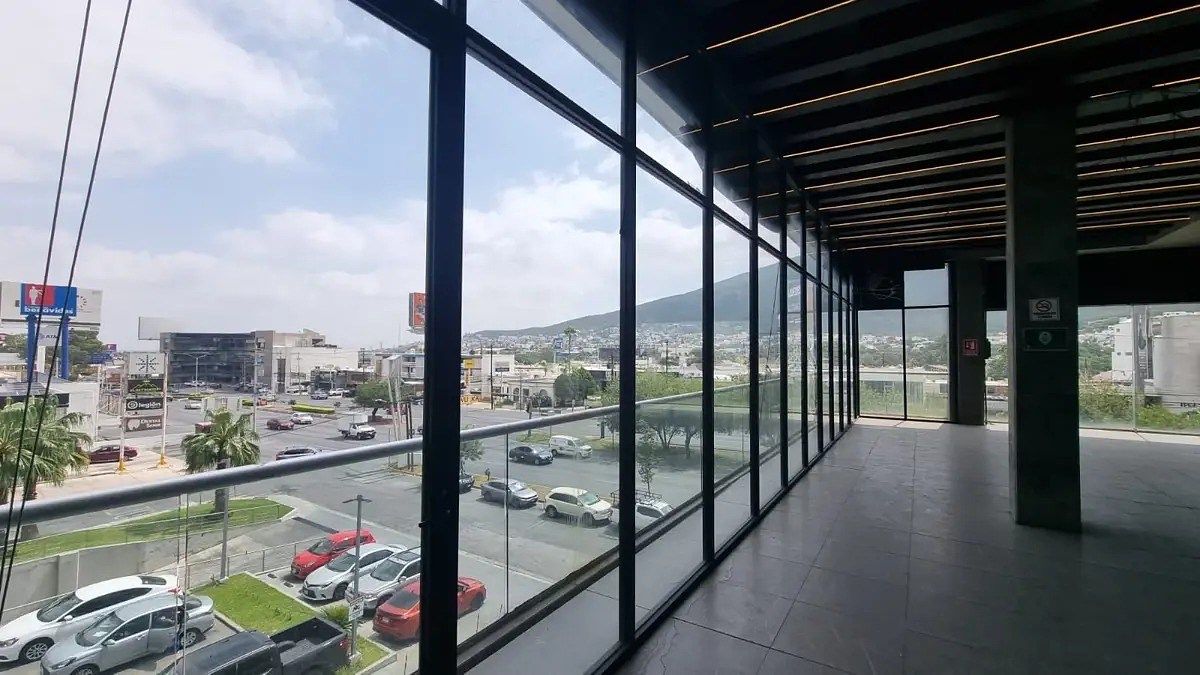 Retail Space in Torremolinos, Monterrey, photo 4 of 12