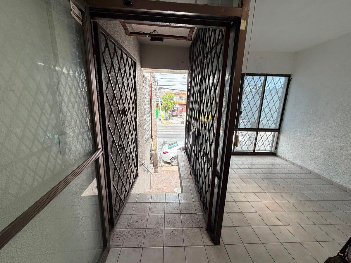 Retail Space in Leon XIII, Guadalupe, photo 4 of 14