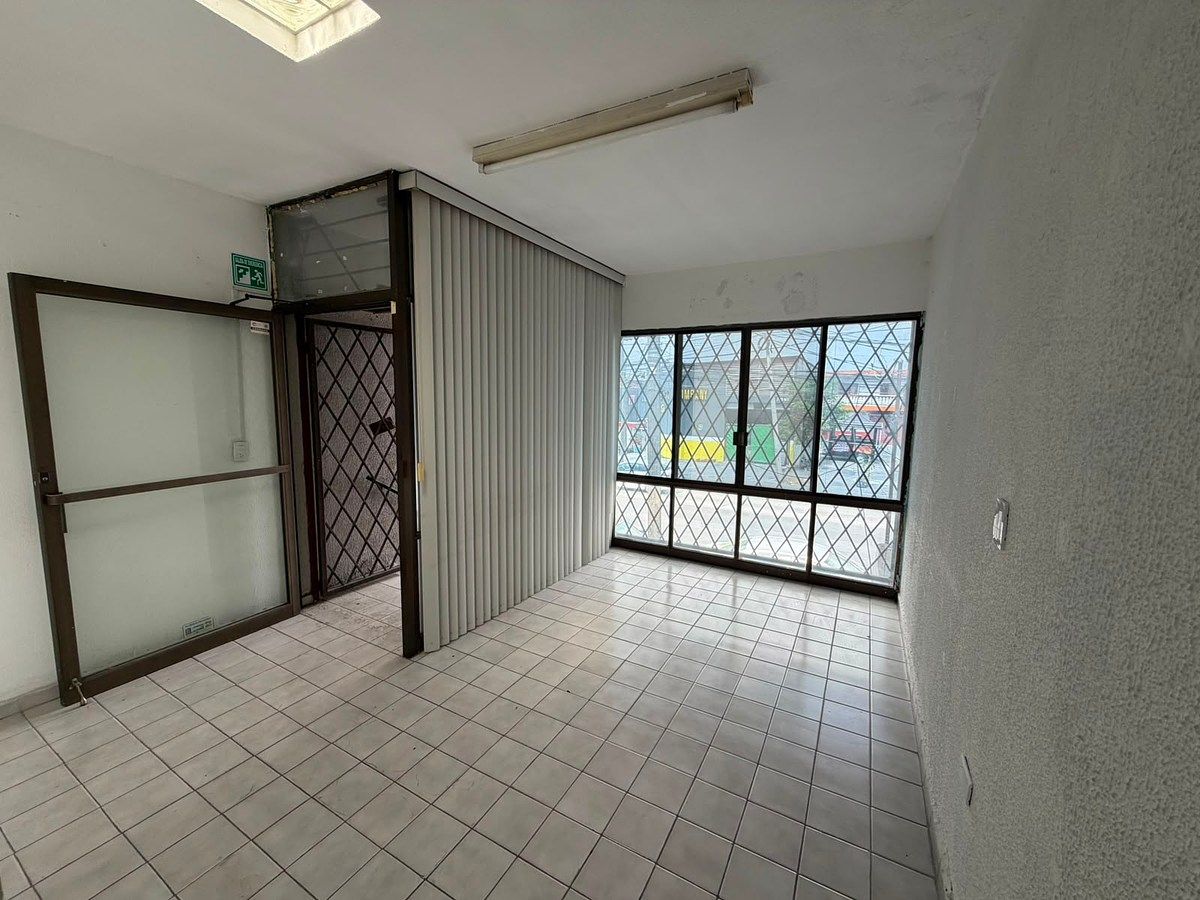 Retail Space in Leon XIII, Guadalupe, photo 2 of 14