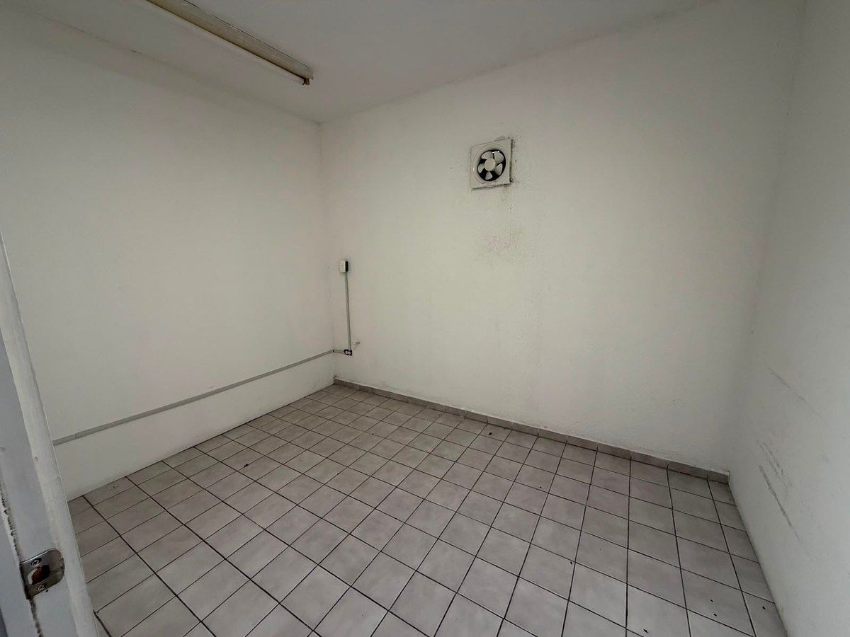 Retail Space in Leon XIII, Guadalupe, photo 8 of 14