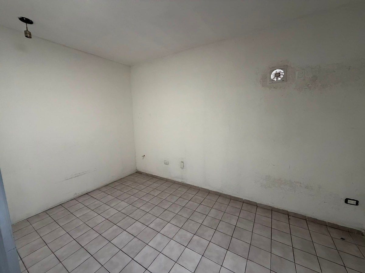 Retail Space in Leon XIII, Guadalupe, photo 11 of 14
