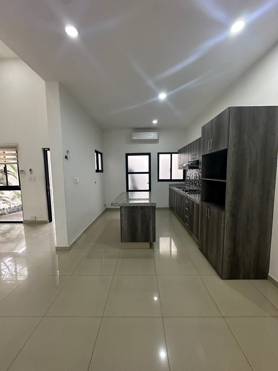 Casa en Jardines Vista Hermosa, Colima, foto 4 de 9