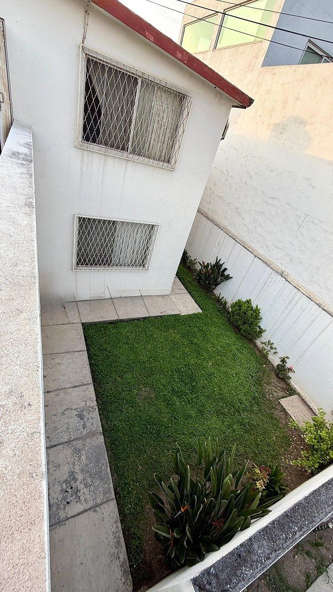 House in Las Cumbres 3 Sector, Monterrey, photo 25 of 27