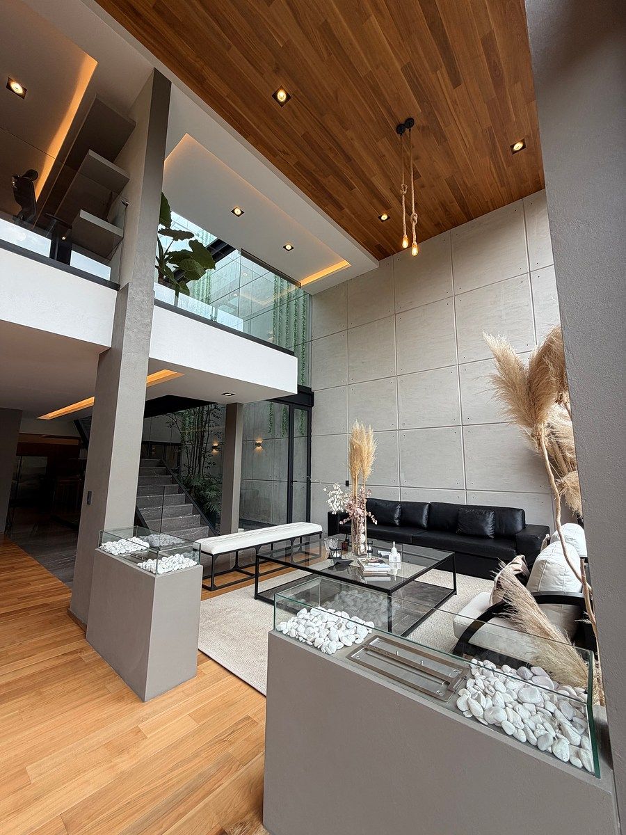 Residência Exclusiva de Design Contemporâneo em Bosque Real, foto 1 de 29