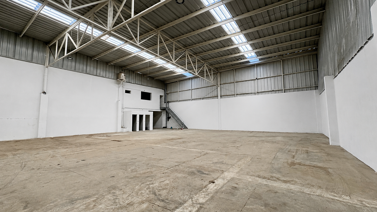 Commercial Storage Unit in Santa Ana Tepetitlán, Zapopan, photo 4 of 9