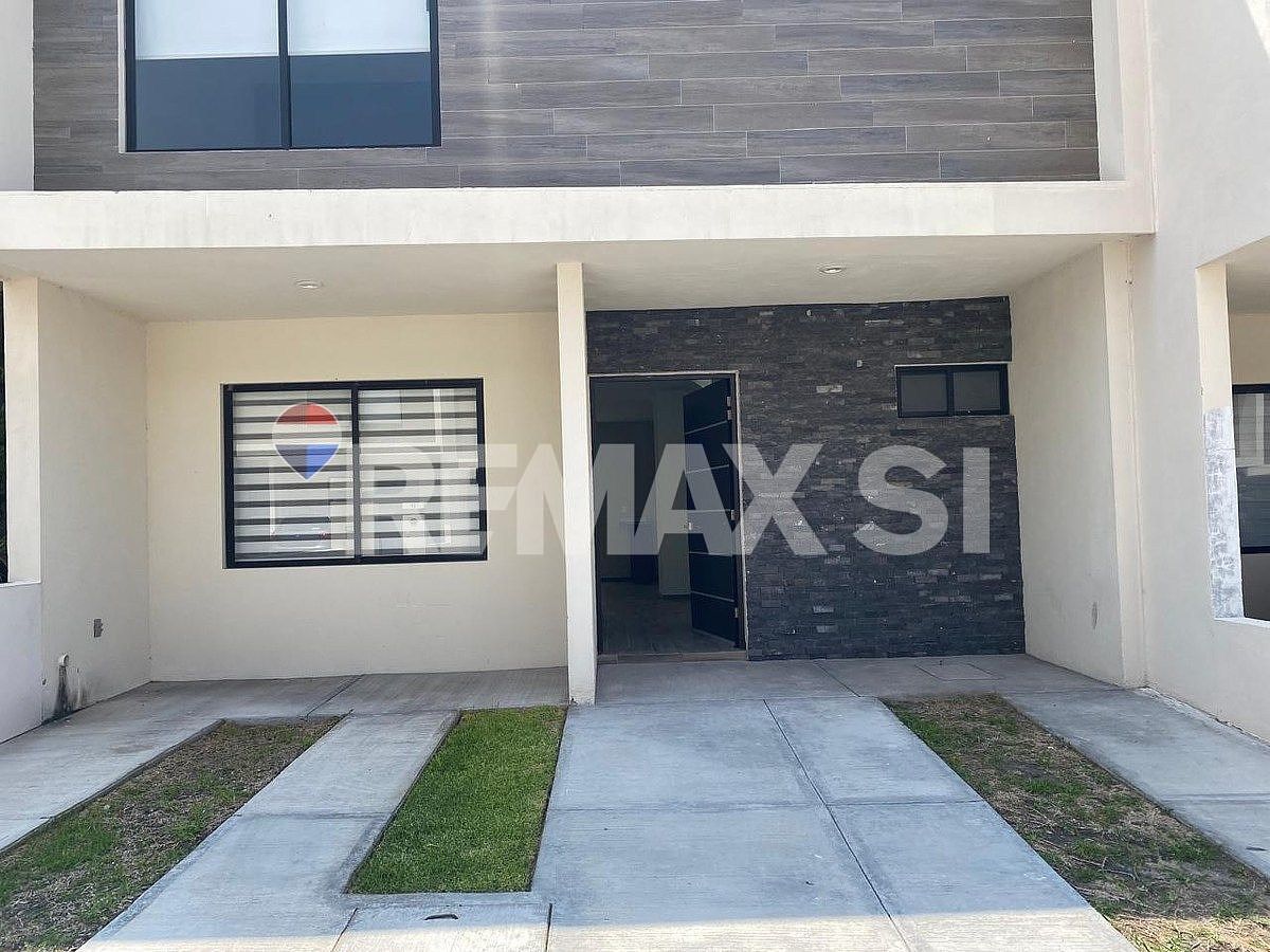RENT HOUSE ALTTICA IN EL REFUGIO, photo 1 of 27