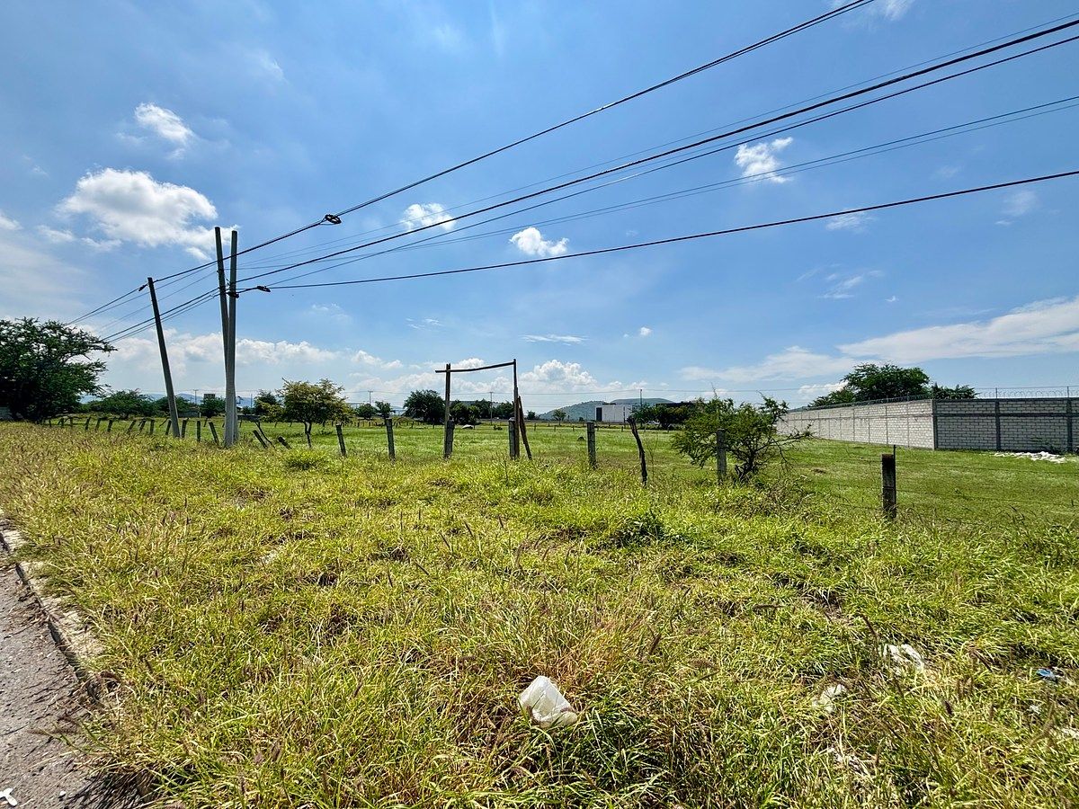 Terreno comercial en Alpuyeca, Xochitepec, foto 3 de 5