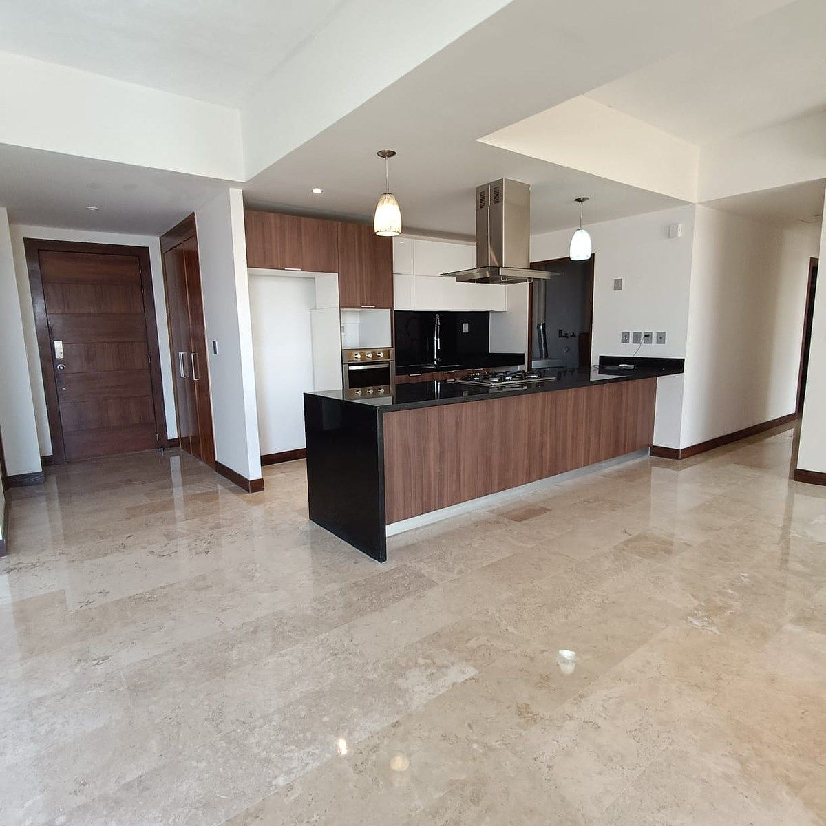 Luxury apartment for rent in Iconia Hard Rock, photo 1 of 15