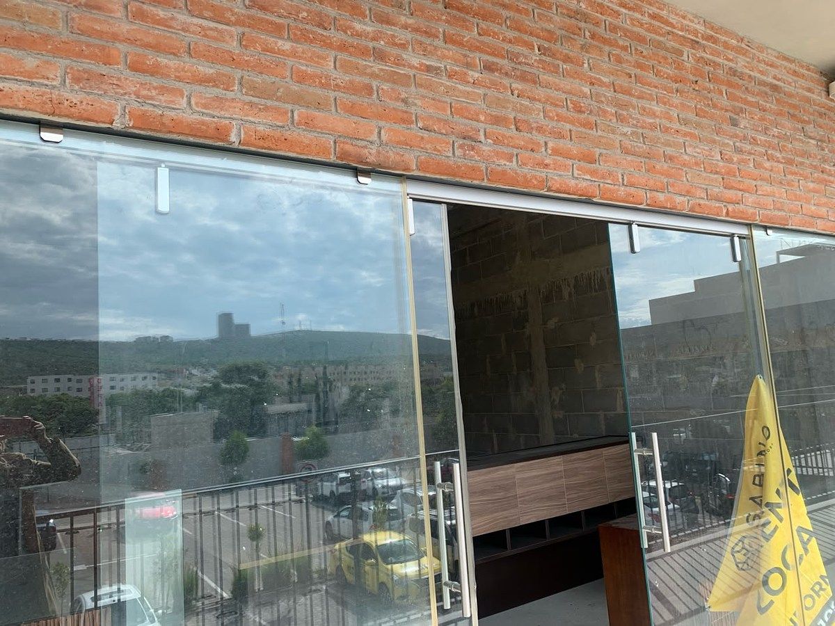 Local comercial en Zákia, El Marqués, foto 2 de 5