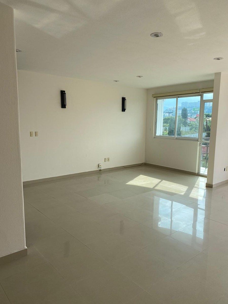 Apartment in Lomas Verdes (Conjunto Lomas Verdes), Naucalpan de Juárez, photo 3 of 23