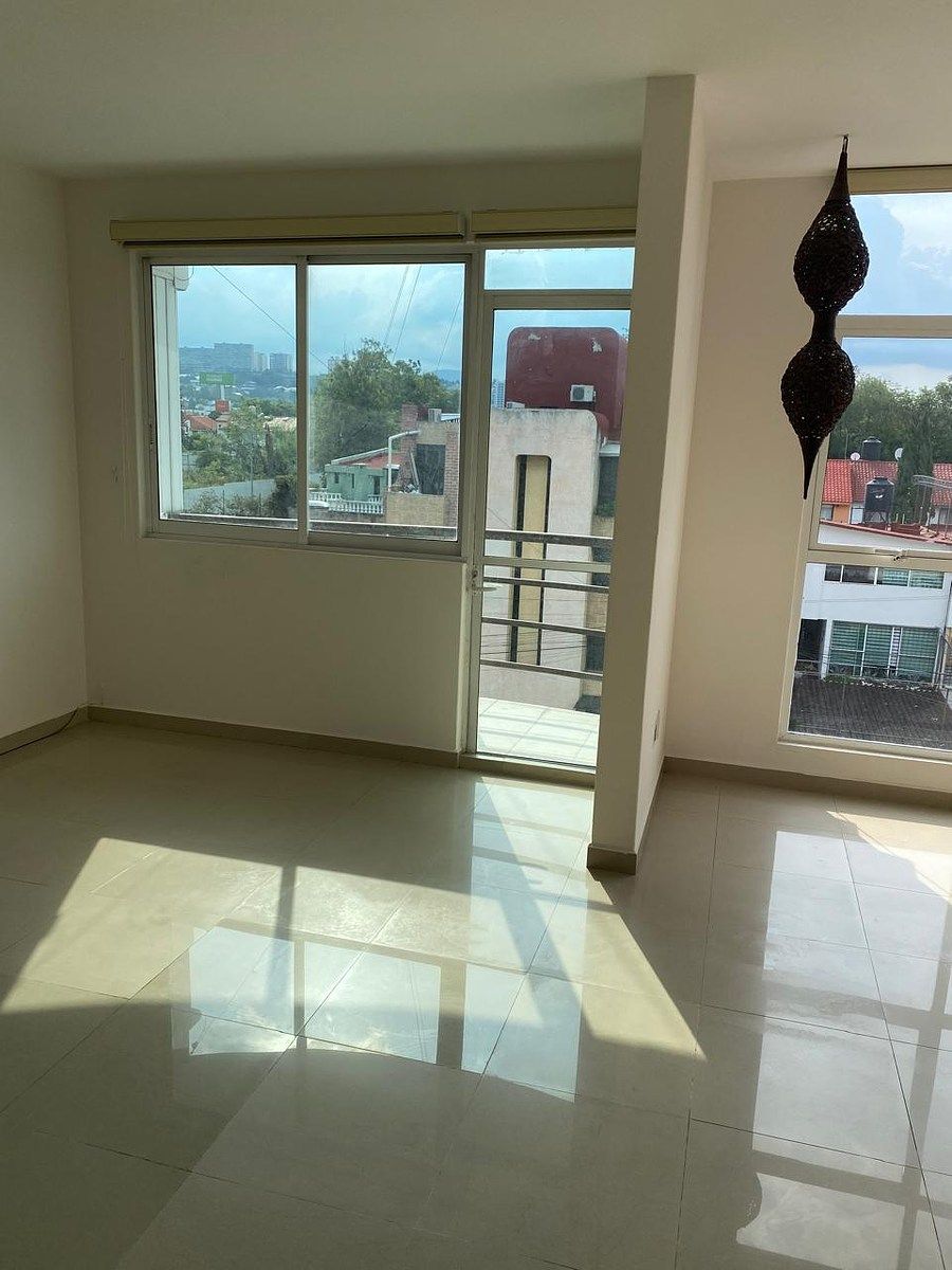 Apartment in Lomas Verdes (Conjunto Lomas Verdes), Naucalpan de Juárez, photo 2 of 23