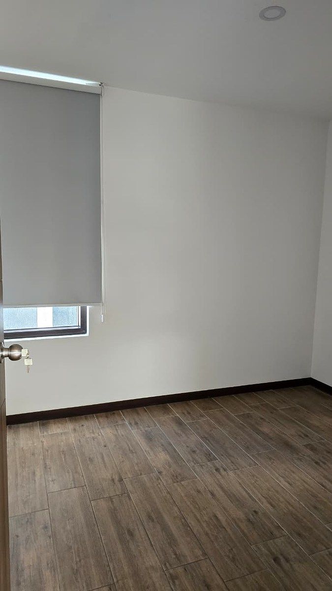 Apartamento en Renta Zona 11 - Image 5