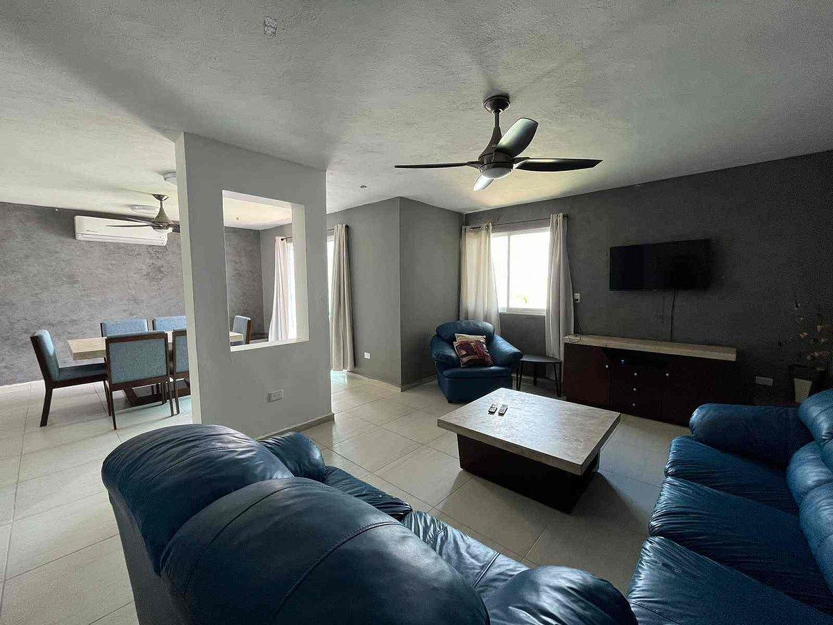 House in Gated Community in Altabrisa, Mérida, photo 3 of 17