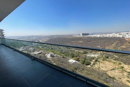 Apartment for Rent in Wise Living Juriquilla | 206 m² with Terrace in L