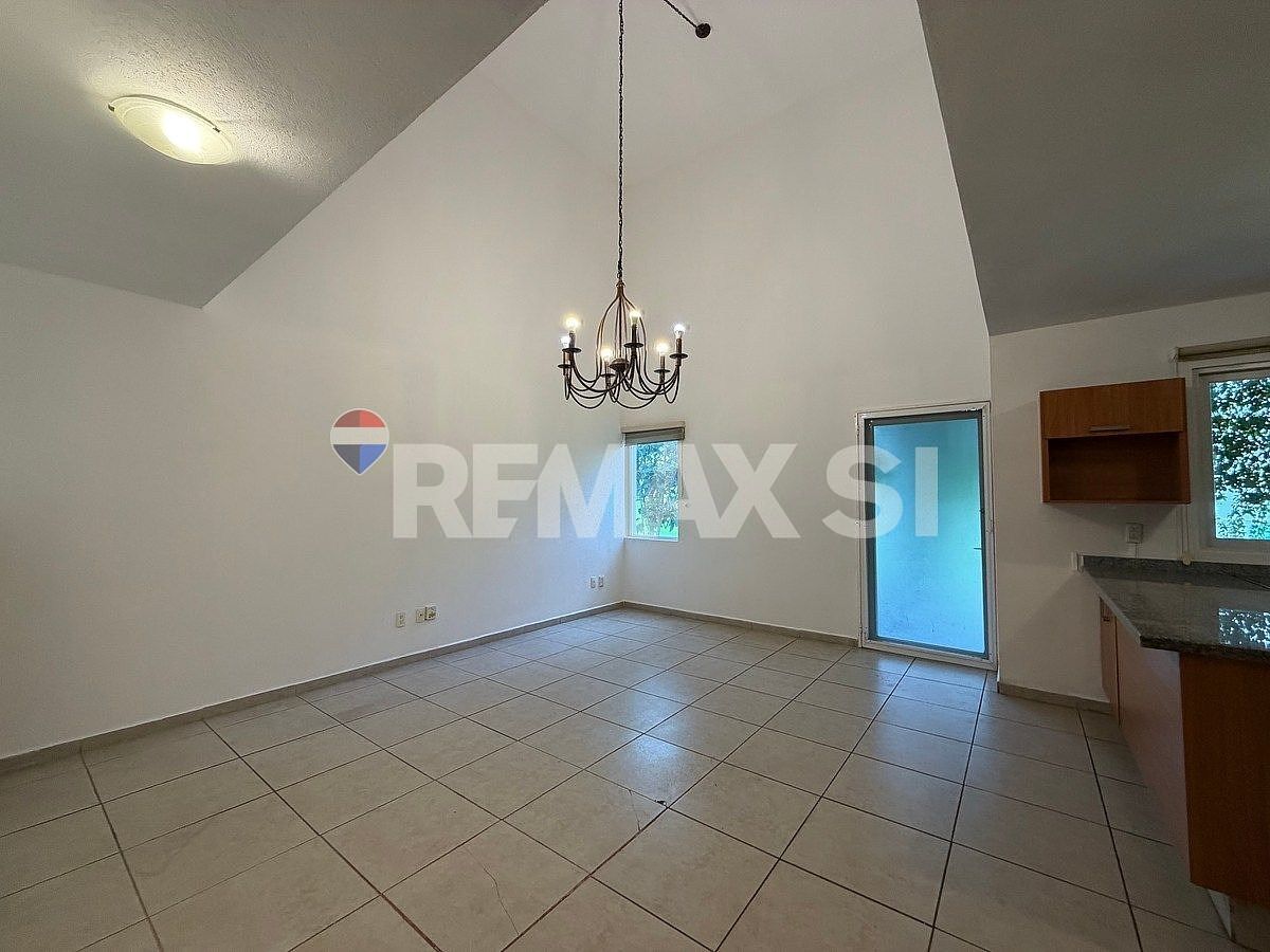 House in Juriquilla Santa Fe, Querétaro, photo 2 of 21