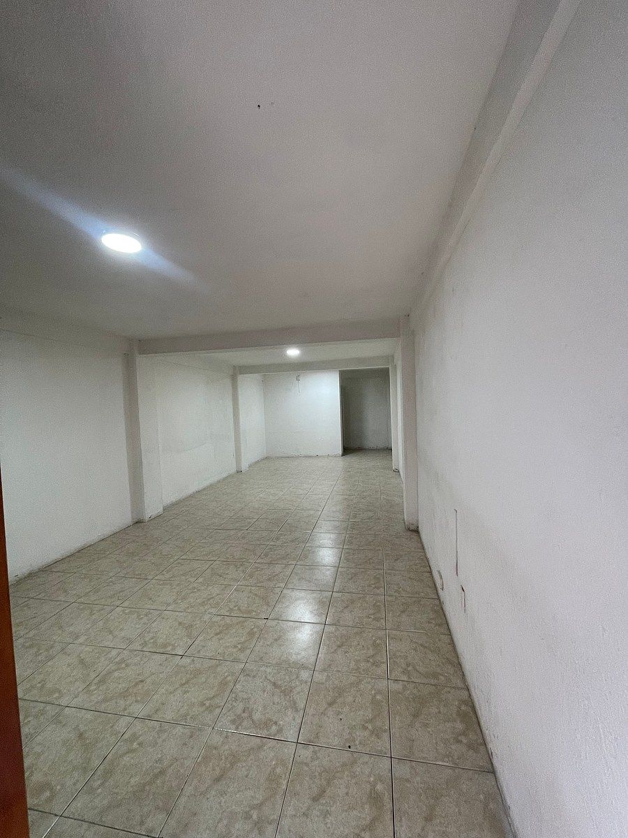 Retail Space in Santa Clara, Toluca, photo 2 of 4