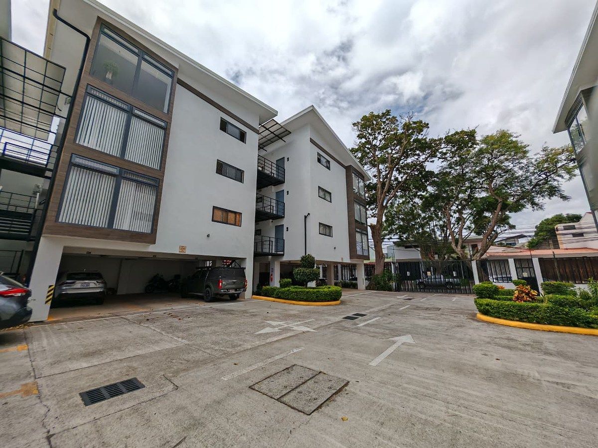 Venta de apartamento en condominio en La Uruca - para Vivir o Invertir, foto 1 de 25