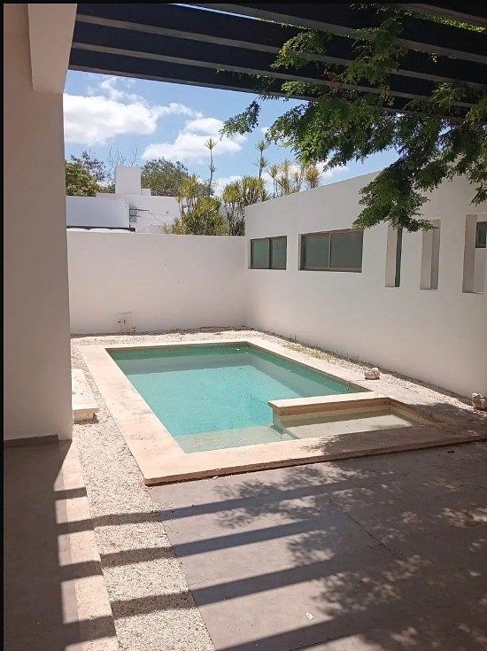 House in Montes de Ame, Mérida, photo 2 of 18
