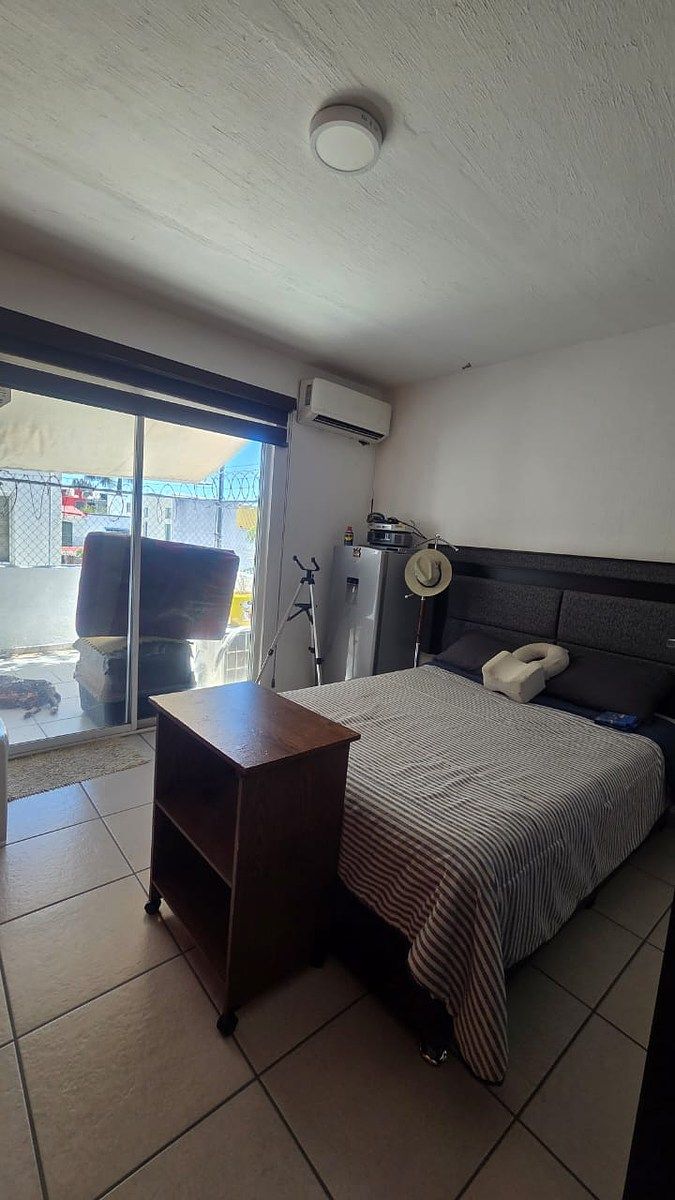 HABITACION 2, foto 9 de 13